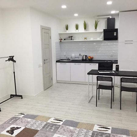 Cozy Underground Apartment At The Center Jersón Exterior foto